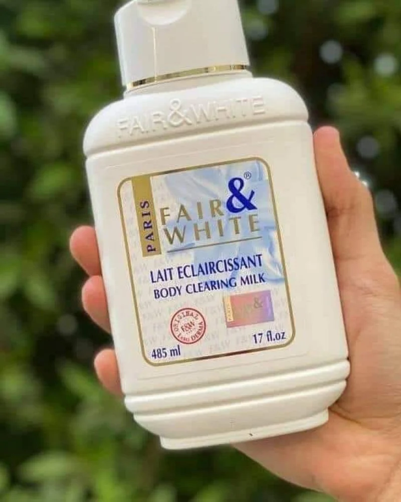 فير اند وايت لوشن التبيض ومنظف الجسم الغني بالحليب 485مل فير اند وايت لوشن التبيض ومنظف الجسم الغني بالحليب 485مل - الصورة 1